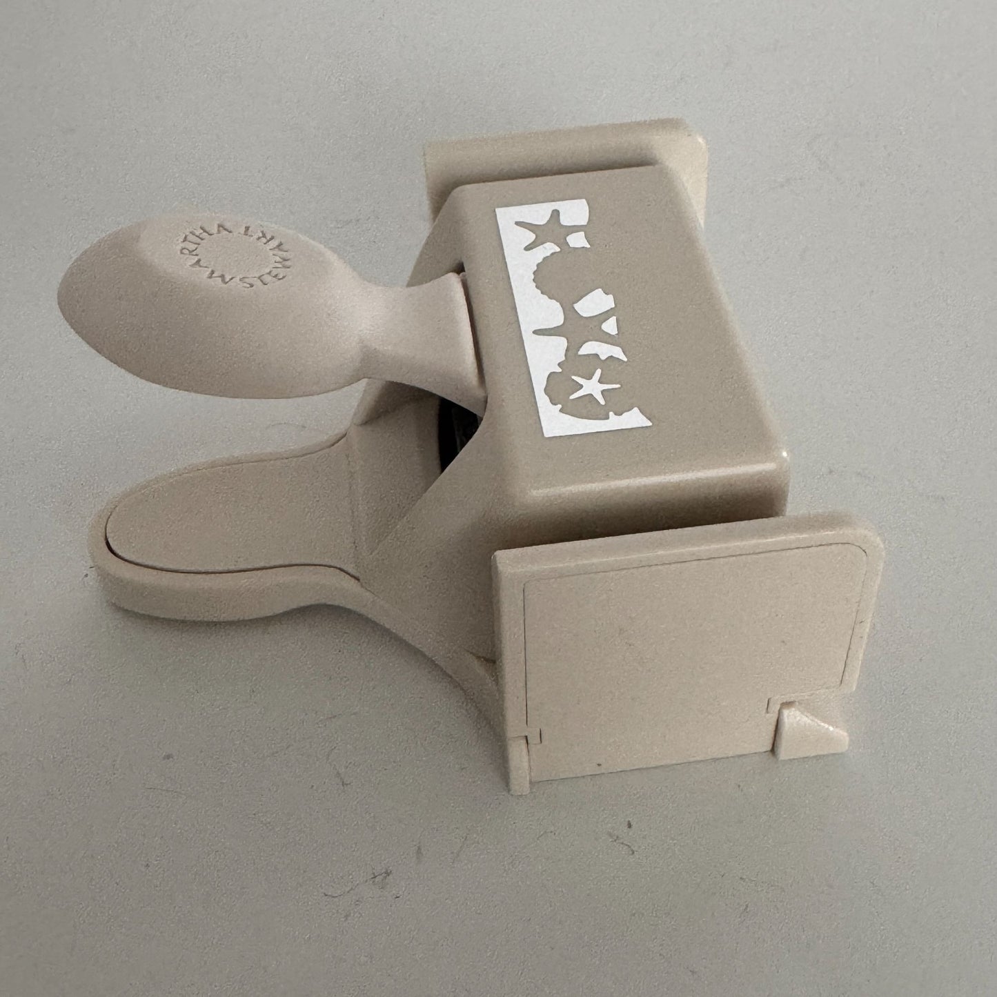 Martha Stewart Paper Punch Sand Dollar Around the Page Corner Edge Starfish