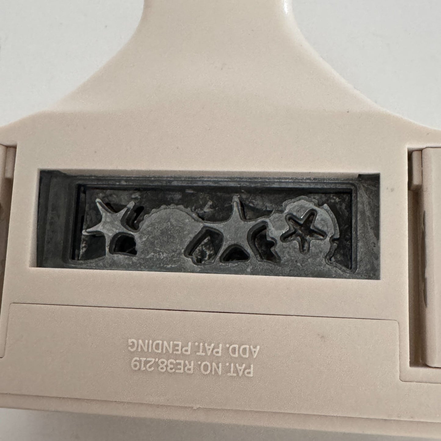 Martha Stewart Paper Punch Sand Dollar Around the Page Corner Edge Starfish