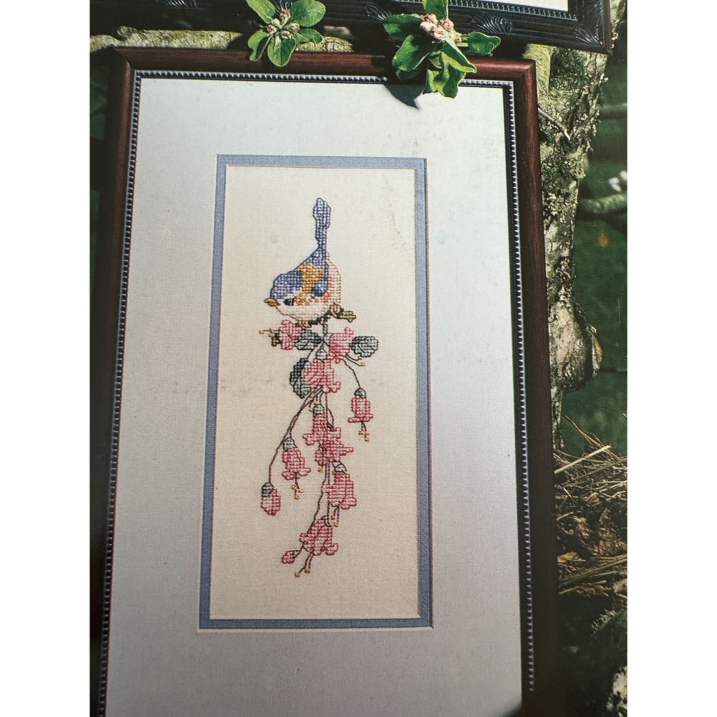 Leisure Arts Cross Stitch Pattern Booklet Favorite Perch Birds Cardinal Songbird