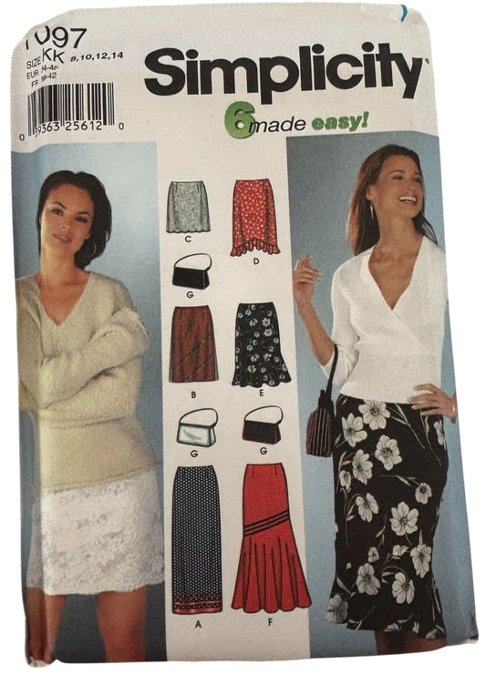 Simplicity Sewing Pattern 7097: Skirts and Purse