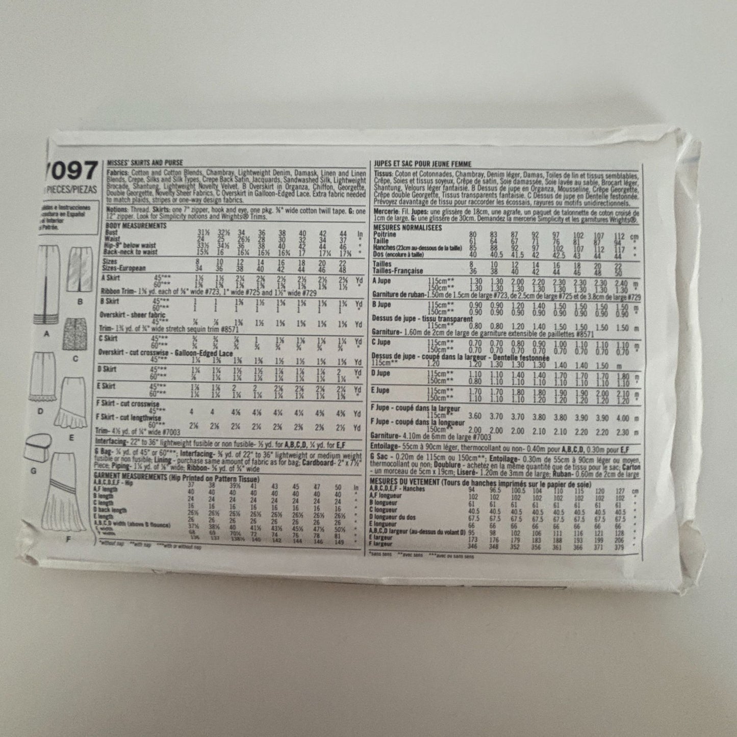 Simplicity Sewing Pattern 7097: Skirts and Purse