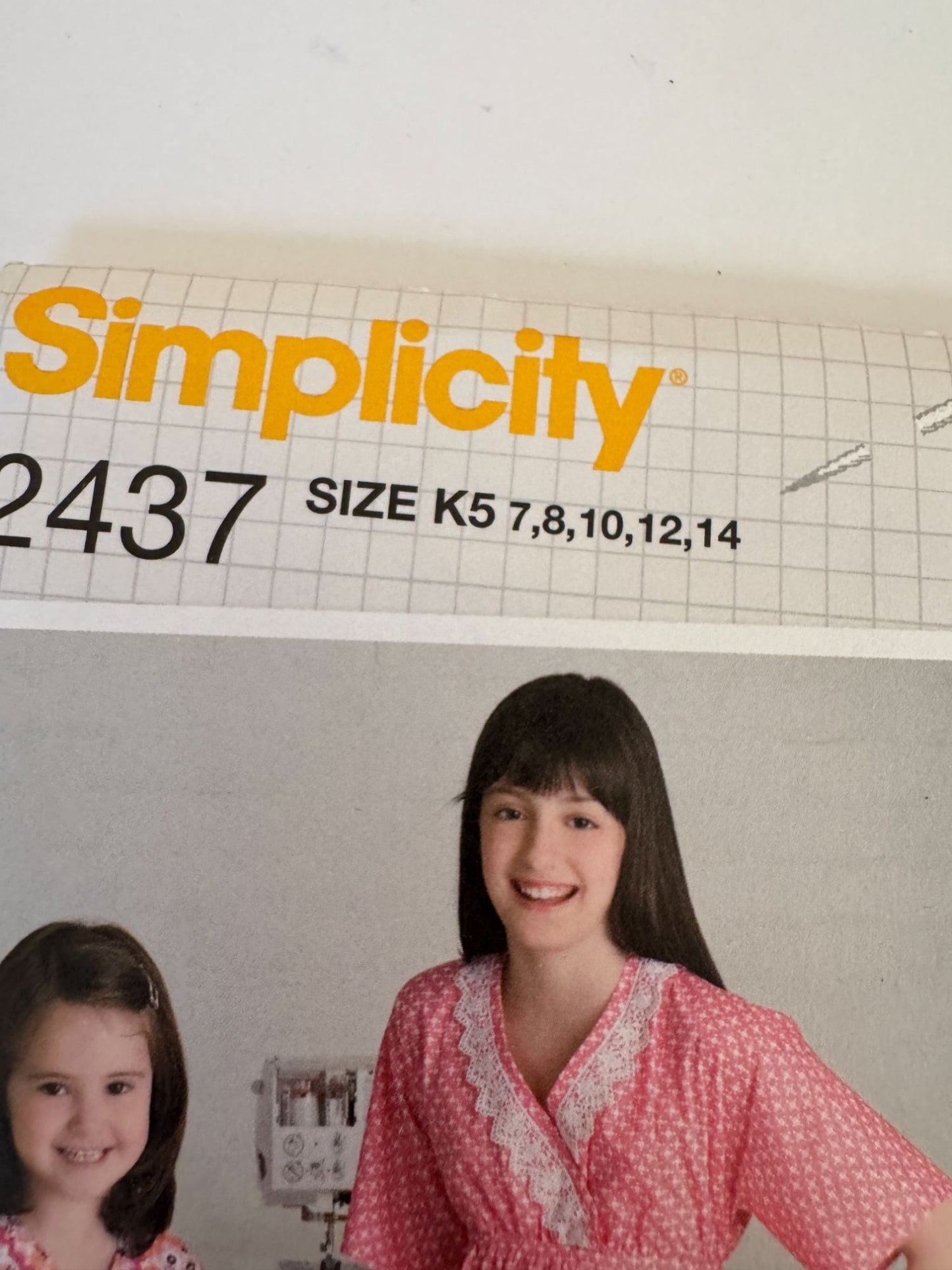 Simplicity Sewing Pattern 2437 Tween Girls Top Shirt Learn to Sew Sizes 7-14 UC