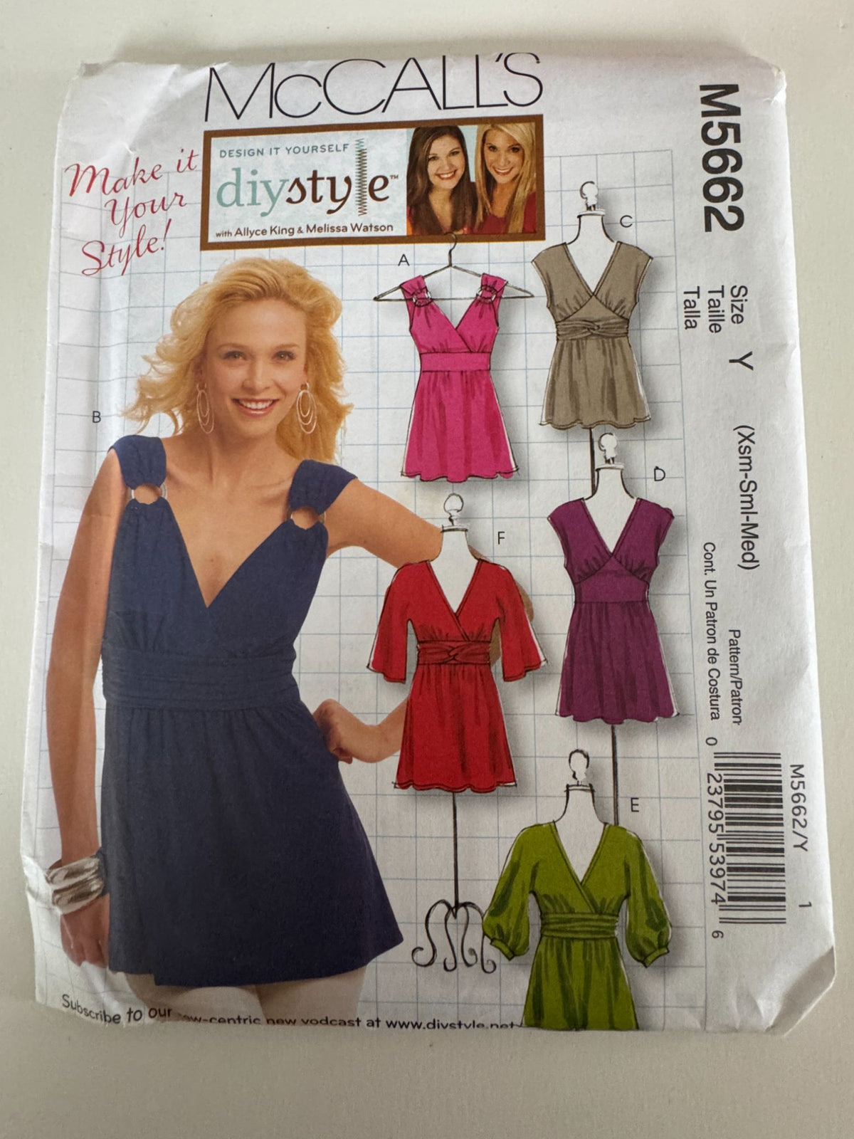McCalls Sewing Pattern M5662 V-Neck Top Dress Tunic Shirt XS S M DIY Style UC