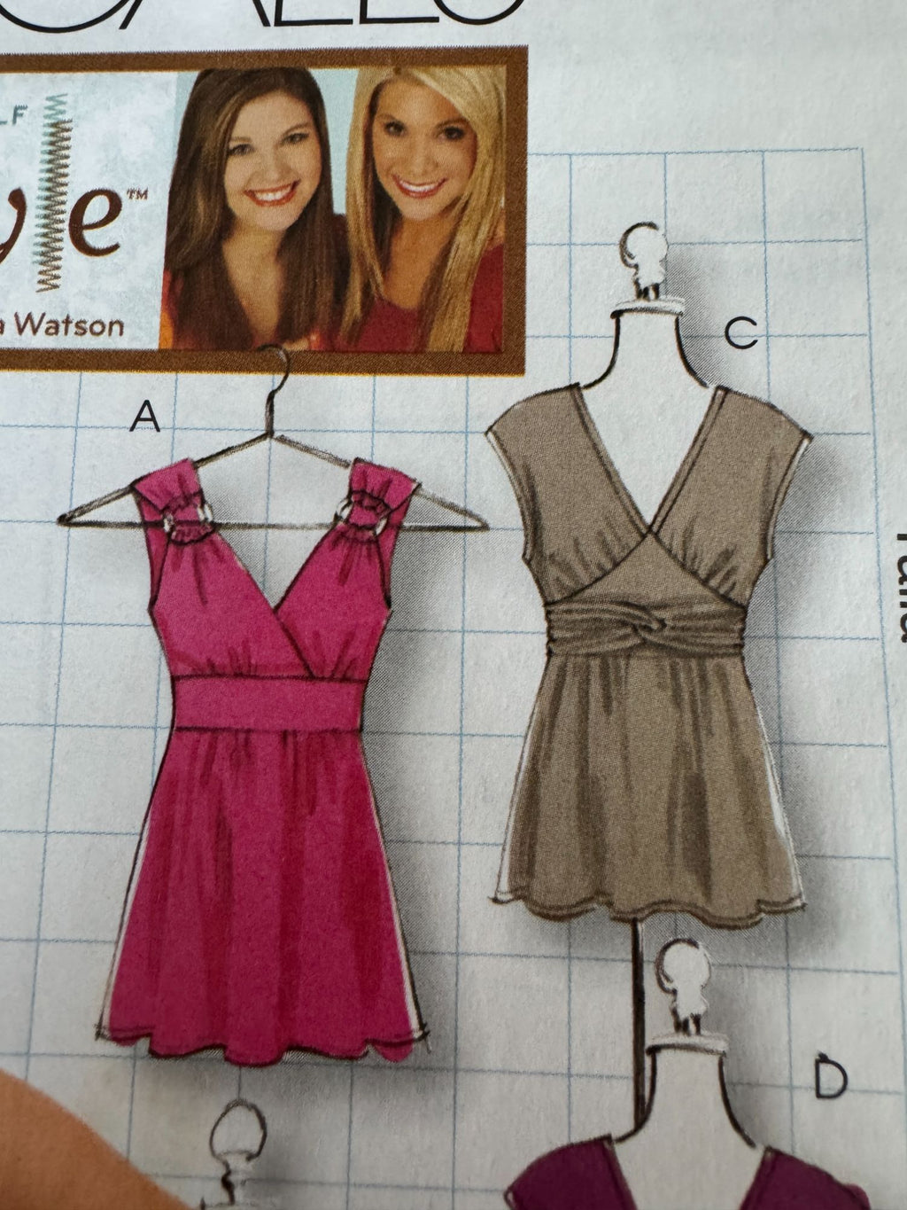 McCalls Sewing Pattern M5662 V-Neck Top Dress Tunic Shirt XS S M DIY Style UC