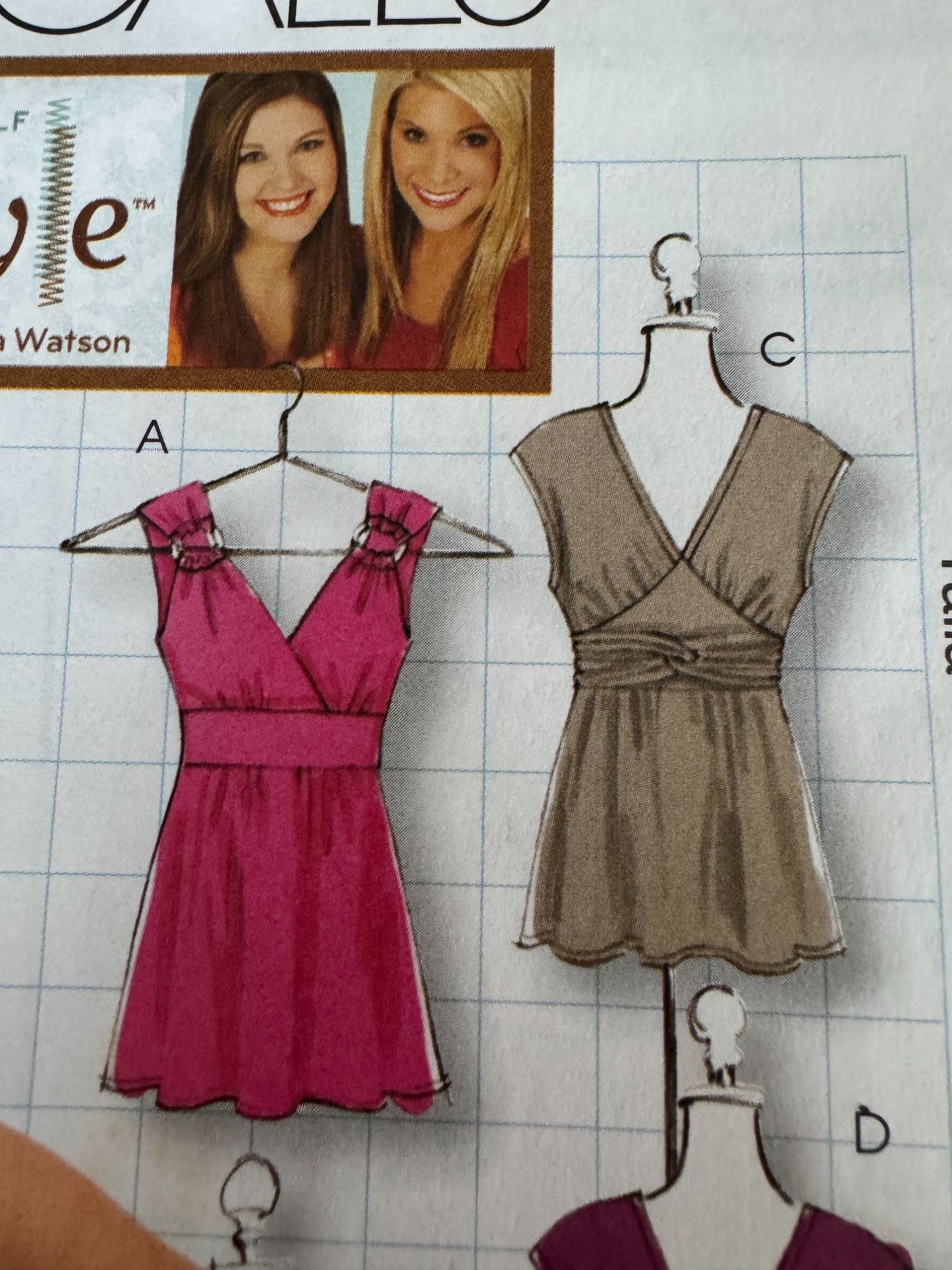 McCalls Sewing Pattern M5662 V-Neck Top Dress Tunic Shirt XS S M DIY Style UC