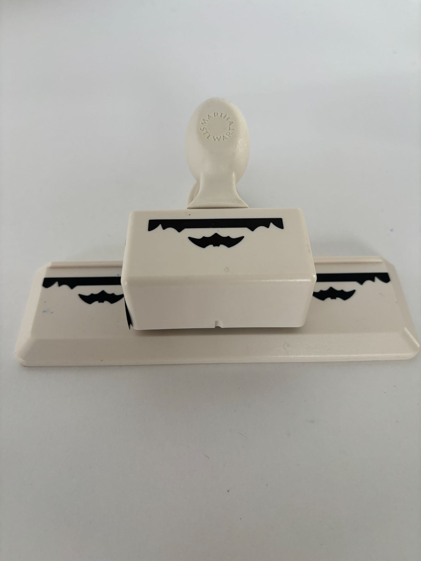 Martha Stewart Paper Punch Bat Edge Halloween Crafts Card Making Paper Crafting