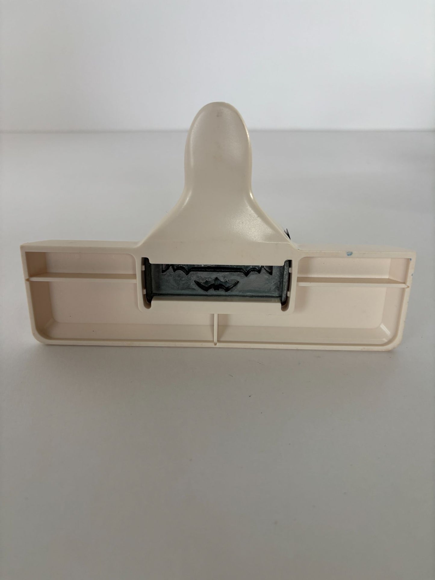 Martha Stewart Paper Punch Bat Edge Halloween Crafts Card Making Paper Crafting