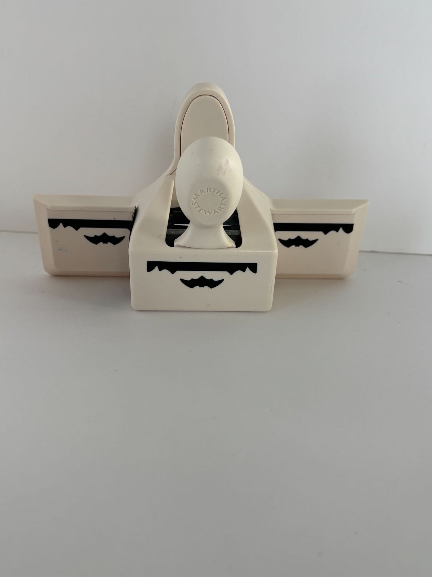 Martha Stewart Paper Punch Bat Edge Halloween Crafts Card Making Paper Crafting
