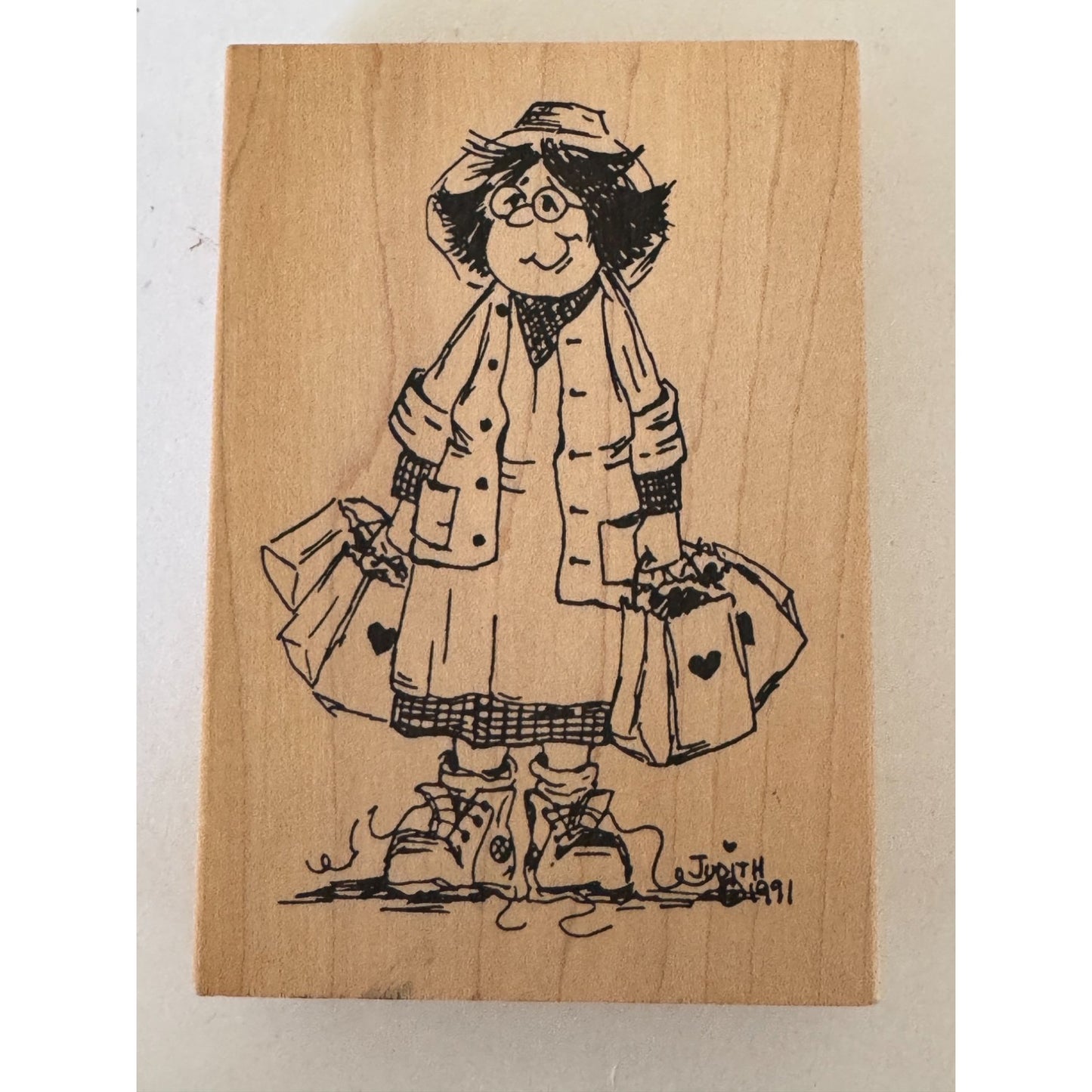 Judith  Wooden Rubber Stamp Straight Hair Bag Lady Shopping Smile Grandma S-03