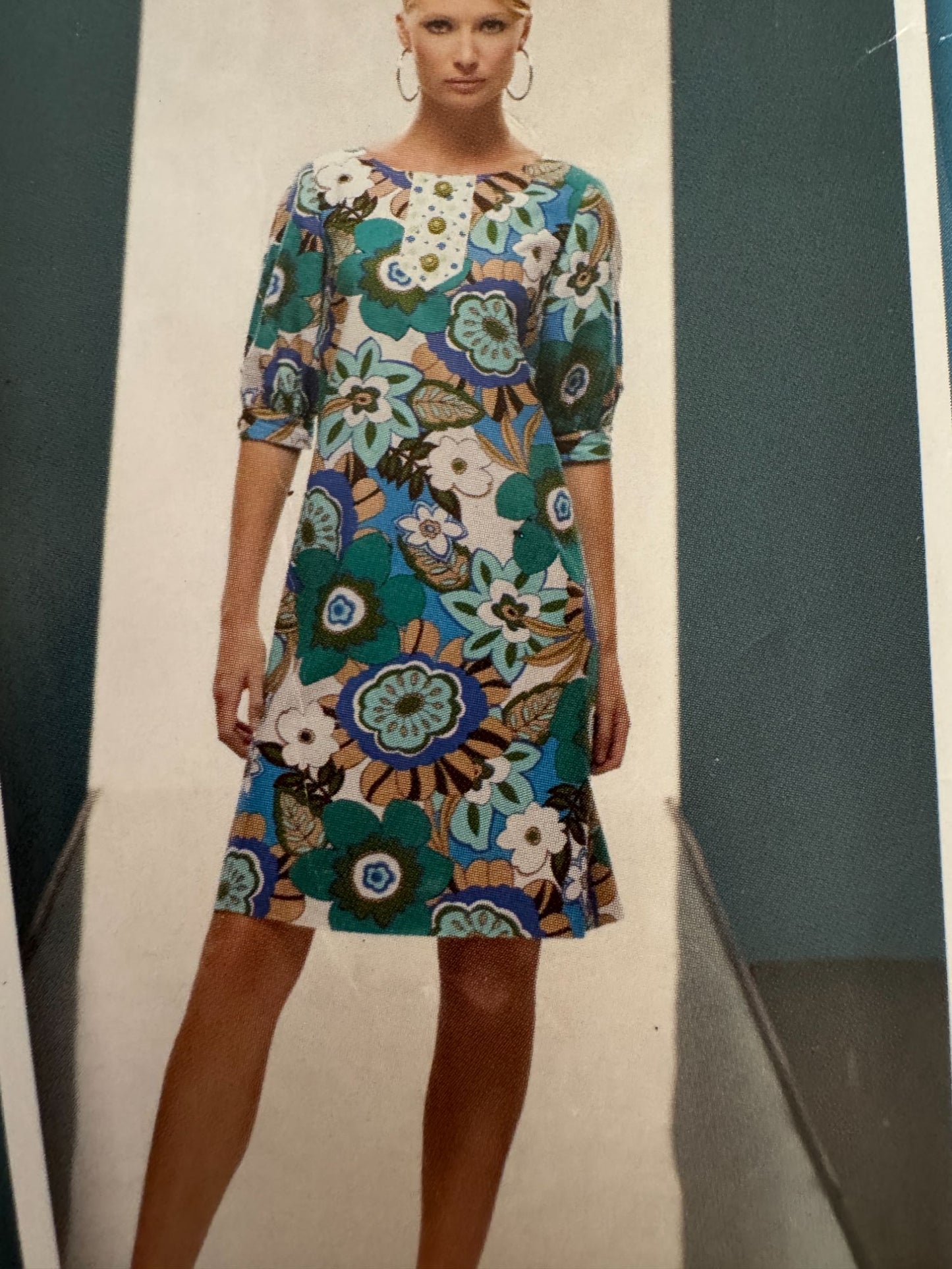 Simplicity Sewing Pattern 2995 Mod Shift Dress Retro Modern Project Runway 4-12