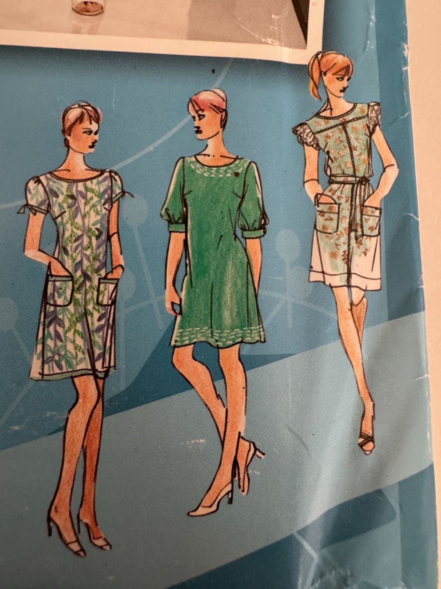 Simplicity Sewing Pattern 2995 Mod Shift Dress Retro Modern Project Runway 4-12