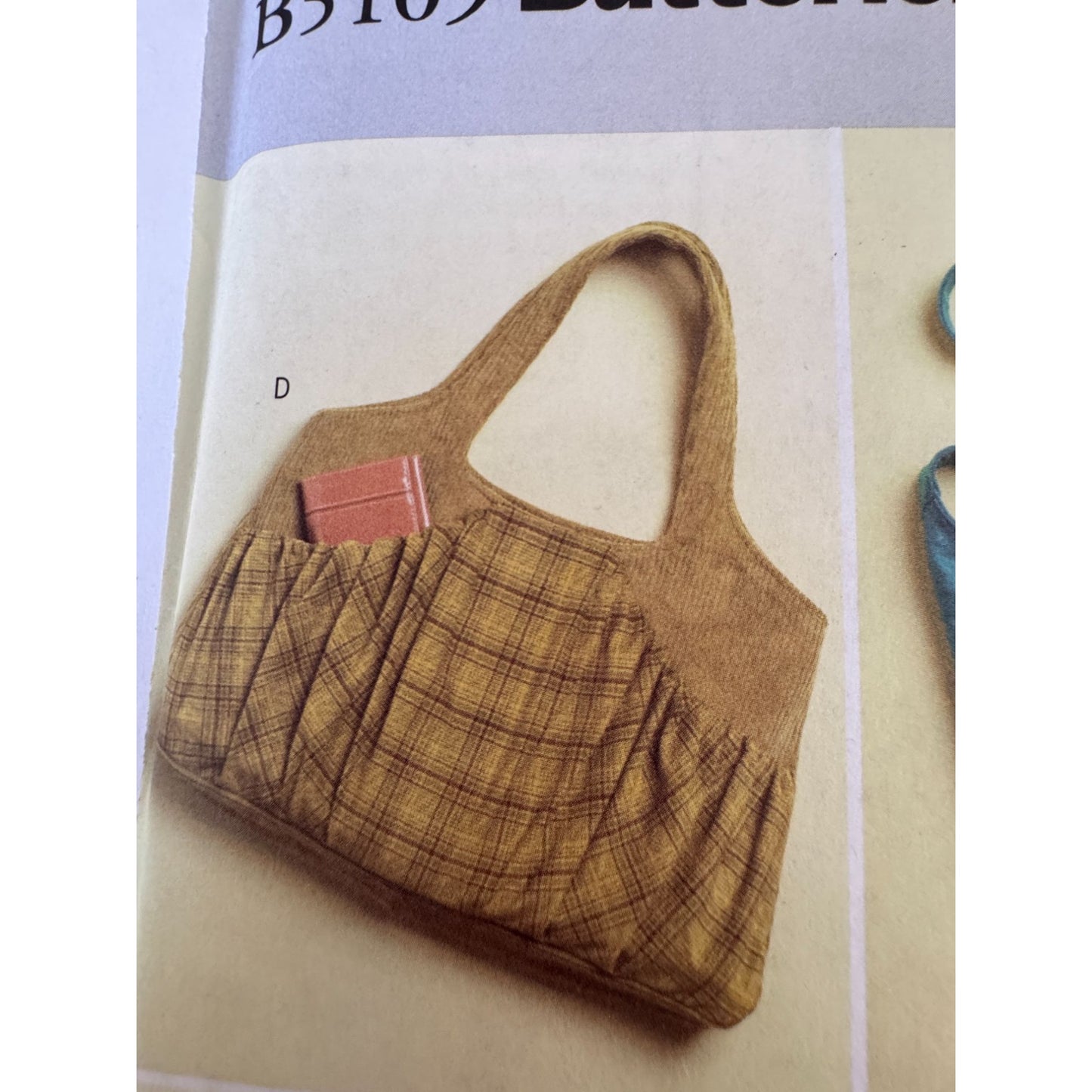 Butterick Sewing Pattern B5109 Large Bags Pockets Hobo Bag Purse Tote Uncut Adjustable Straps