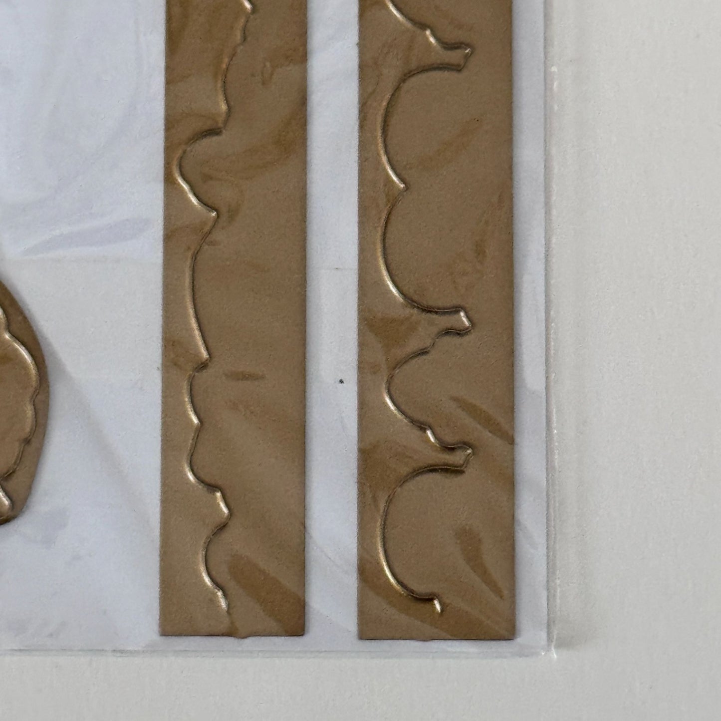 Anna Griffin Cuttlebug Metal Cutting Dies Set Garden Cuttings Floral Border Leaf Embossing