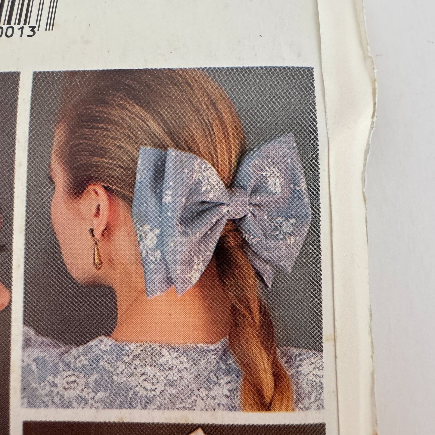Butterick Sewing Pattern 5754 Neck Collars Cuffs Hair Bows 1980s Craft Uncut