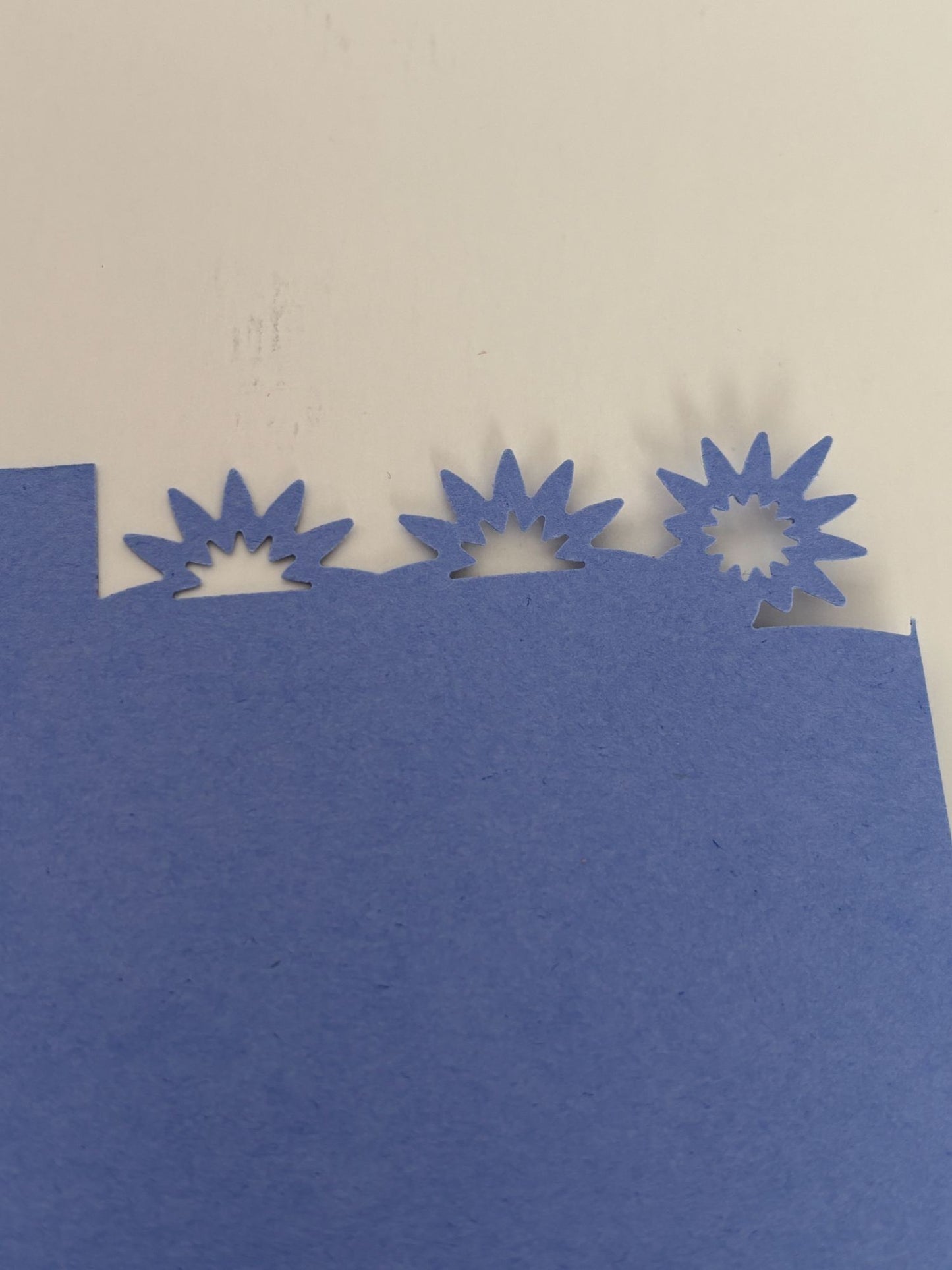Martha Stewart Paper Punches Star Burst Around the Page Corner Border Starburst