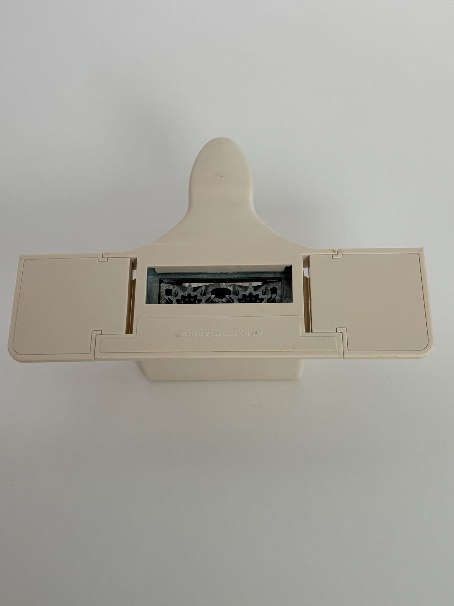 Martha Stewart Paper Punches Star Burst Around the Page Corner Border Starburst