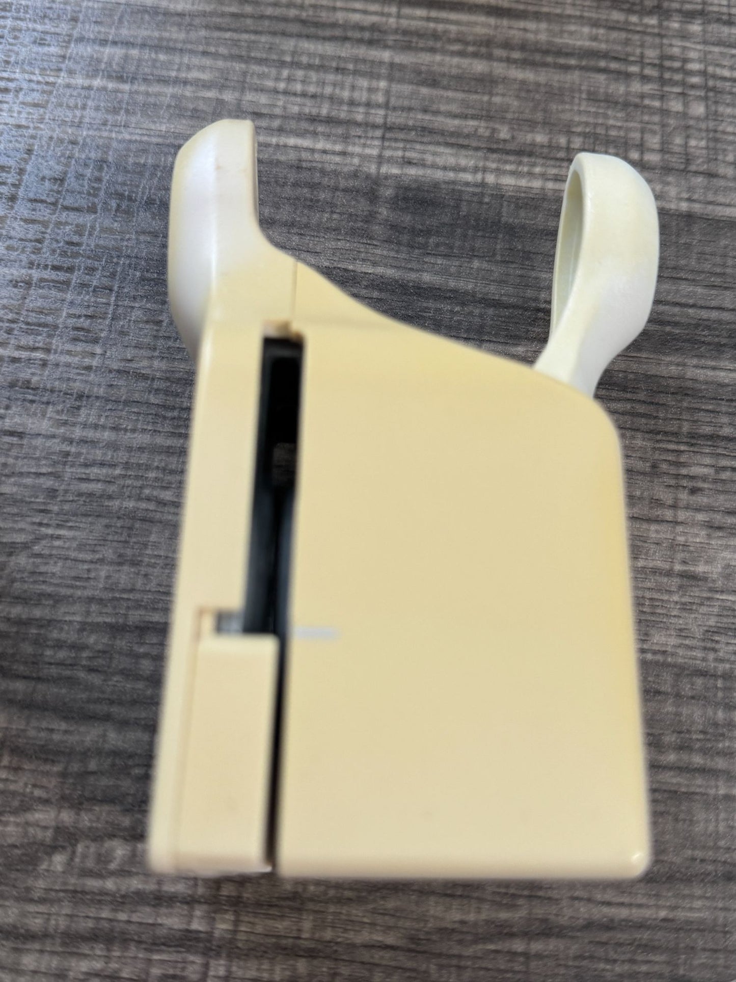 Martha Stewart Paper Punches Star Burst Around the Page Corner Border Starburst