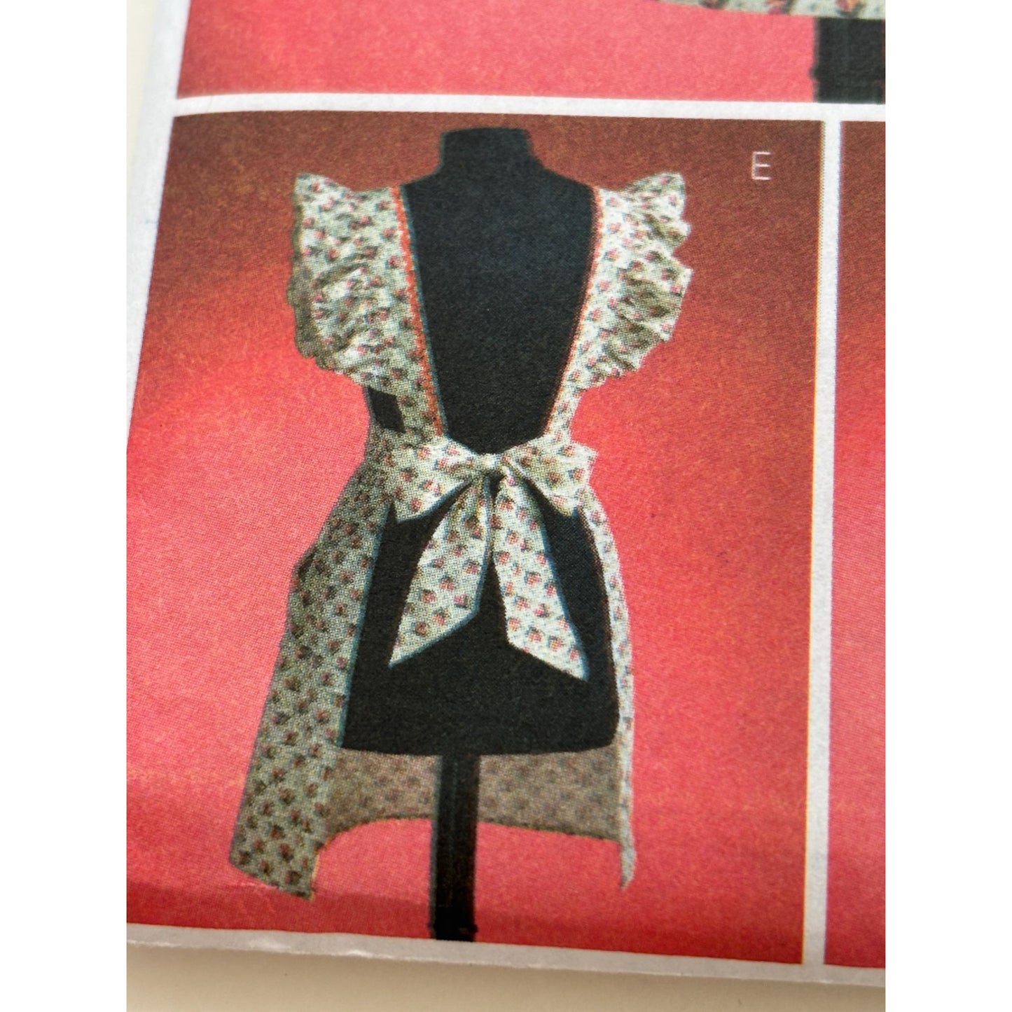 Butterick Sewing Pattern B4087 Apron Ruffled 1950s Vintage Style Easy Uncut Easy