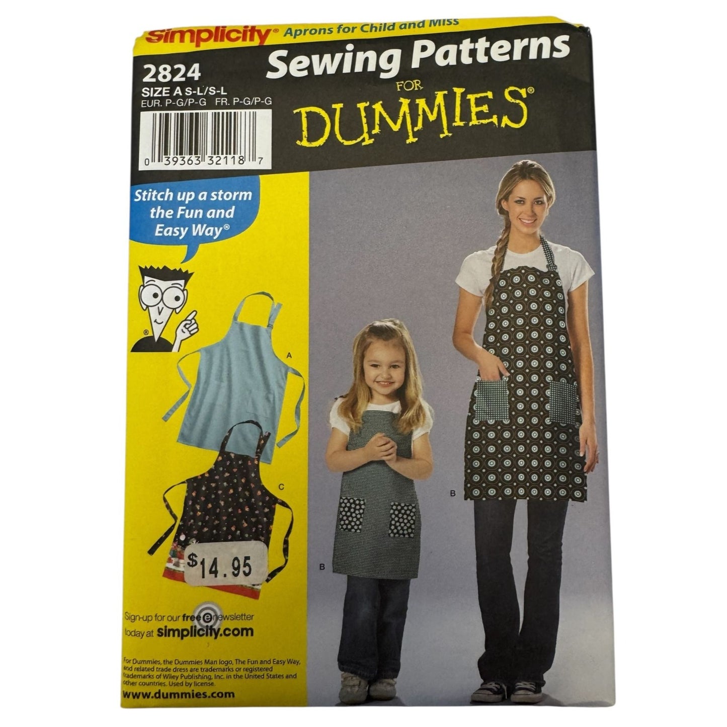 Simplicity Sewing Pattern 2824 Apron Mother Daughter Mommy and Me Matching Uncut