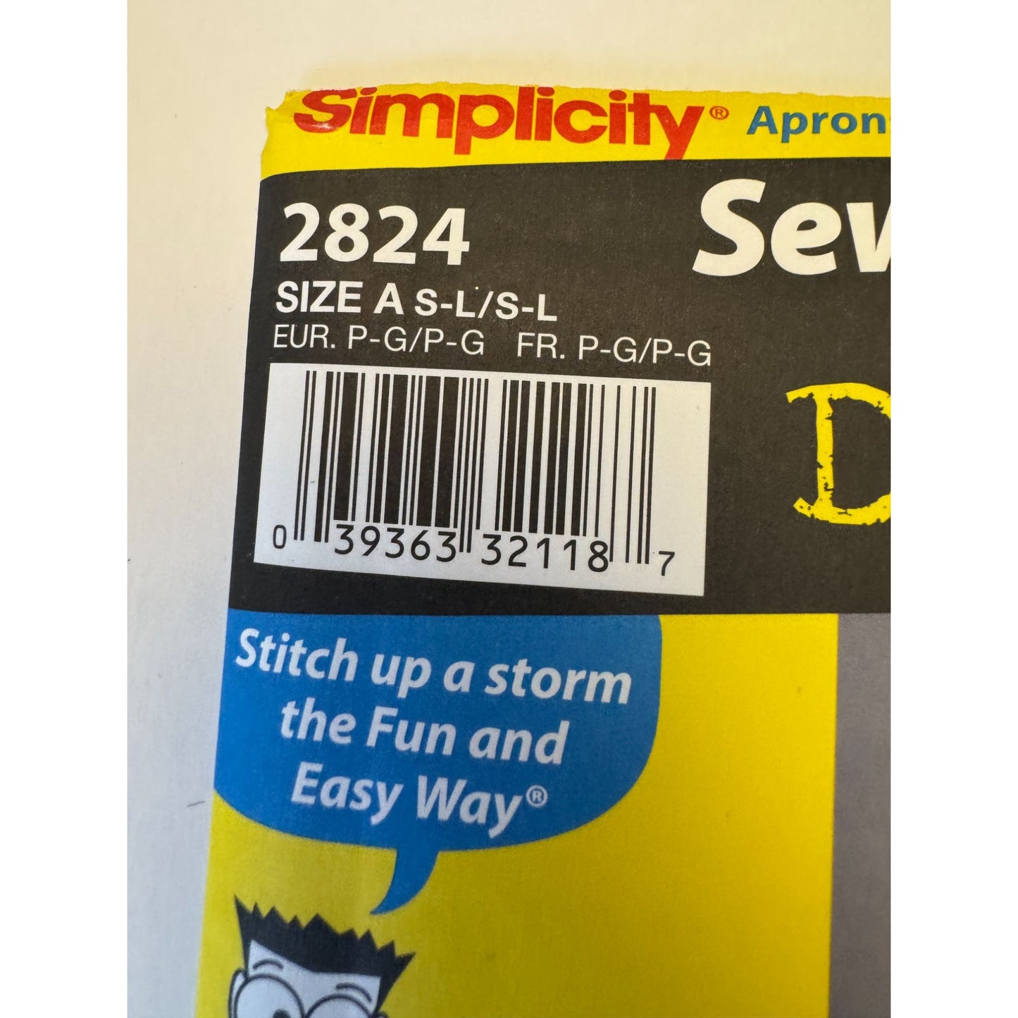 Simplicity Sewing Pattern 2824 Apron Mother Daughter Mommy and Me Matching Uncut