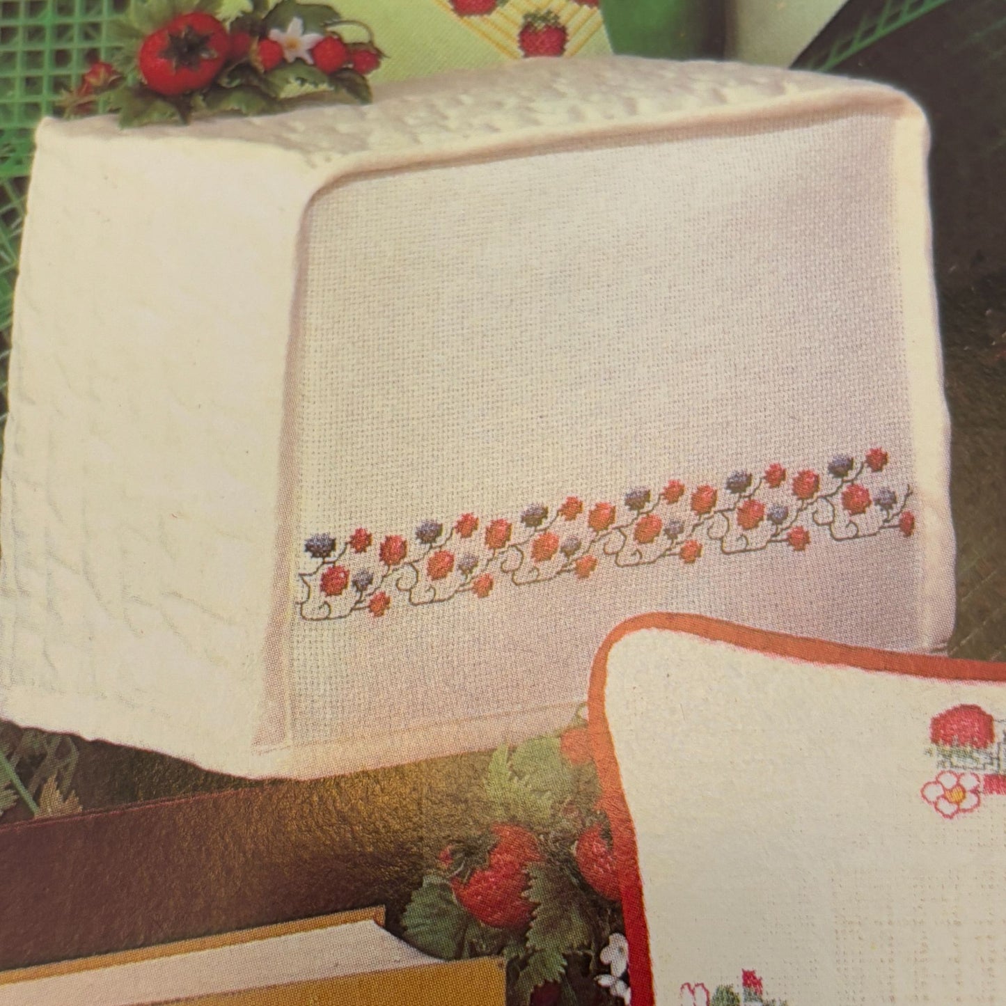 Leisure Arts Cross Stitch Patterns Berry Jelly Jar Tops Canning Strawberry 198