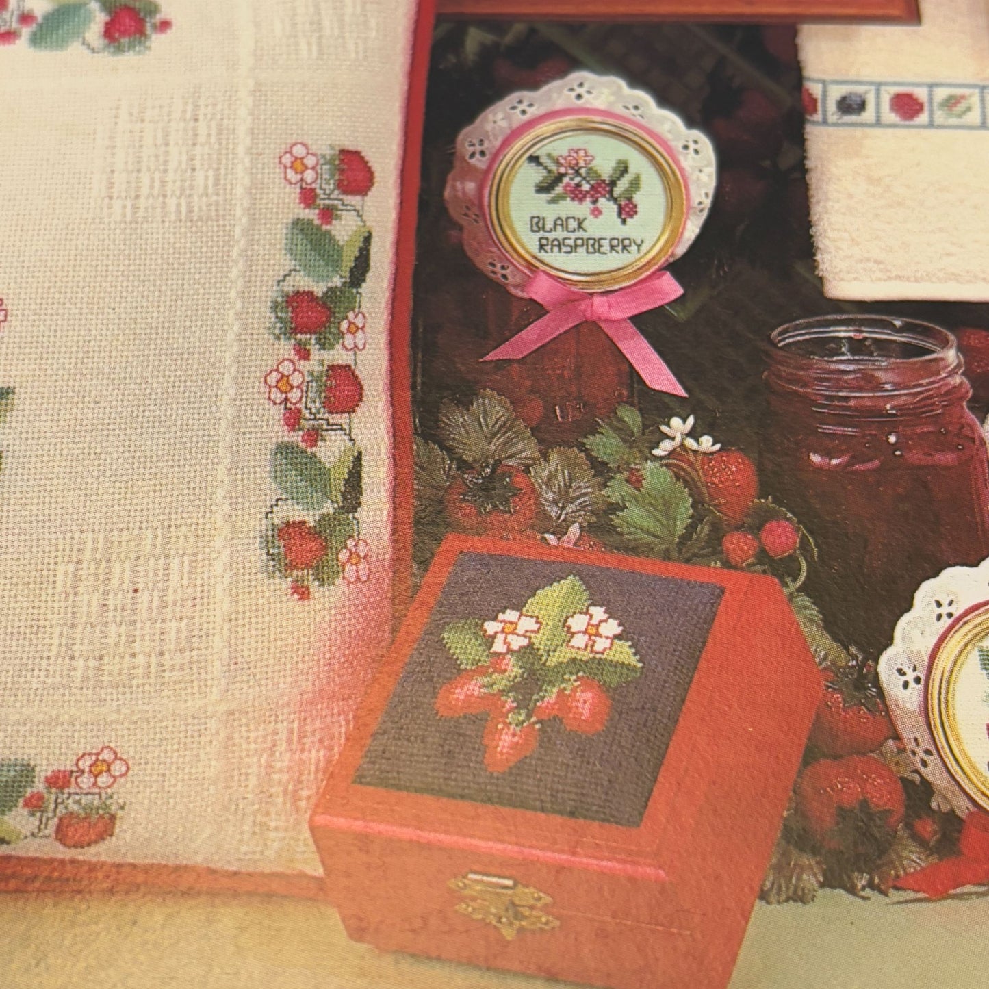 Leisure Arts Cross Stitch Patterns Berry Jelly Jar Tops Canning Strawberry 198