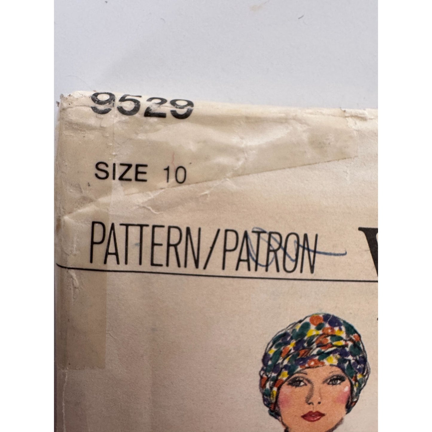 Vogue Sewing Pattern 9529 Misses Top Straight Pants A-Line Skirt Size 10 Uncut