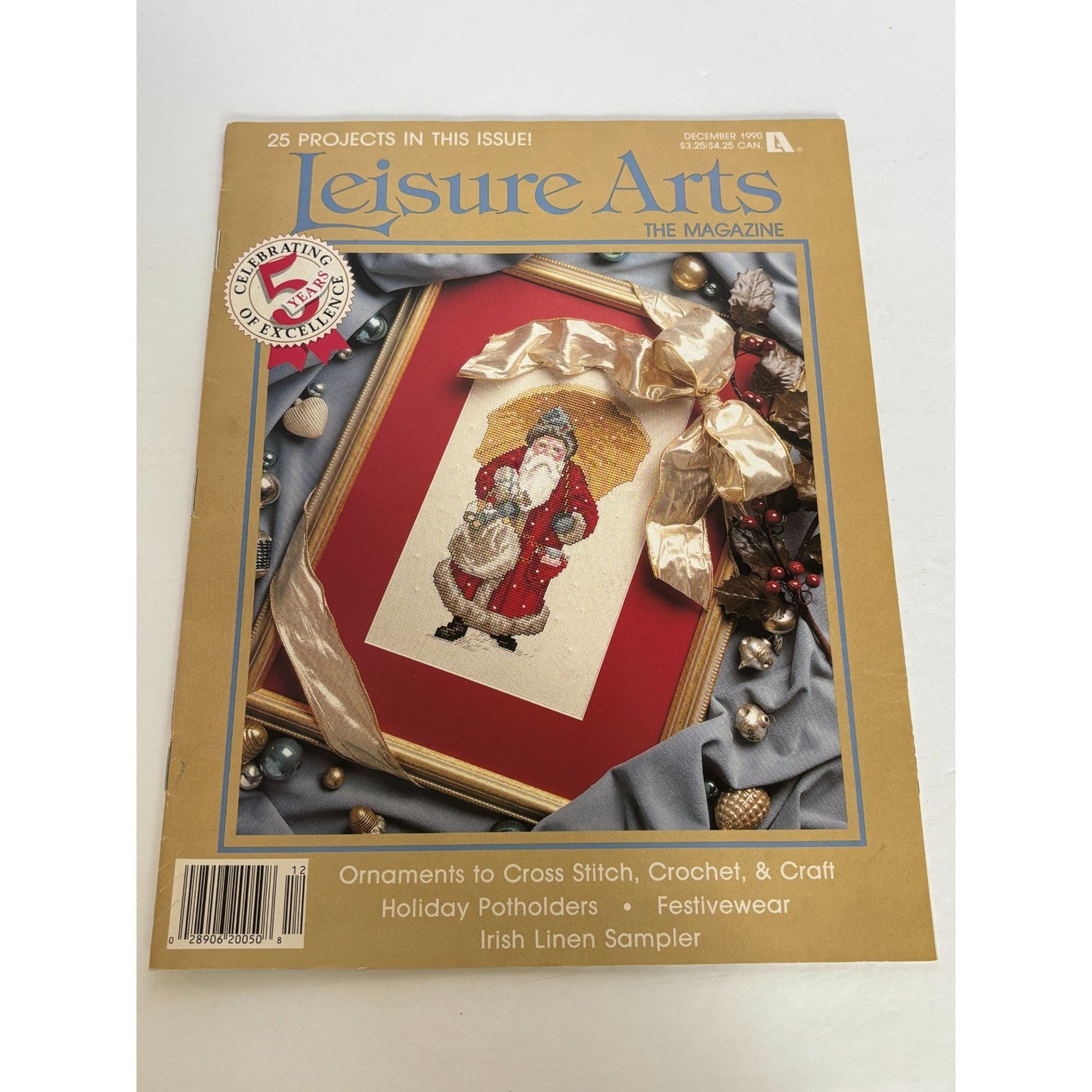 Leisure Arts Magazine December 1990 Cross Stitch Craft Patterns Christmas Santa