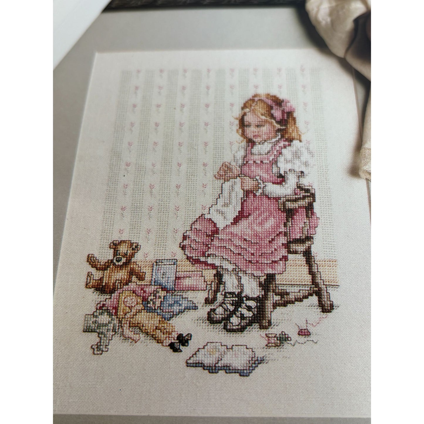 Leisure Arts Magazine December 1990 Cross Stitch Craft Patterns Christmas Santa