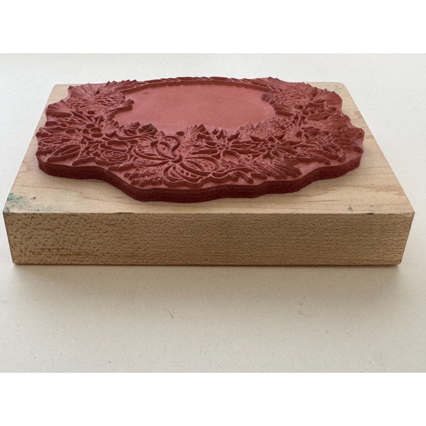 PSX Rubber Stamp Christmas Wreath Oval Pinecones Poinsettia Holidays Card Making
