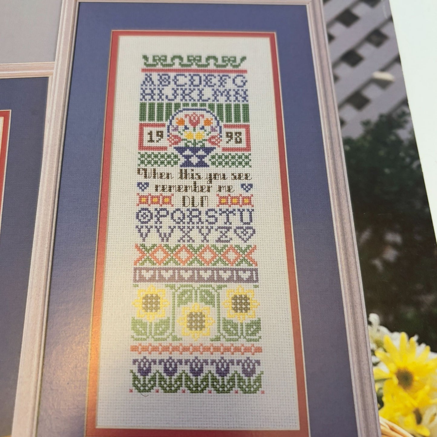 Leisure Arts Cross Stitch Patterns Leaflet 3046 Sunny Samplers Beehive Garden
