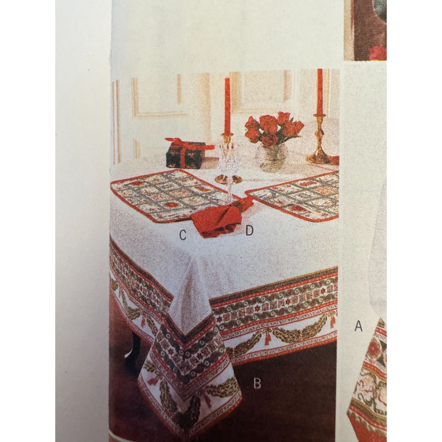 Butterick Sewing Pattern 4605 Christmas Apron Tablecloth Stockings Tree Skirt Uncut Pillow Gift