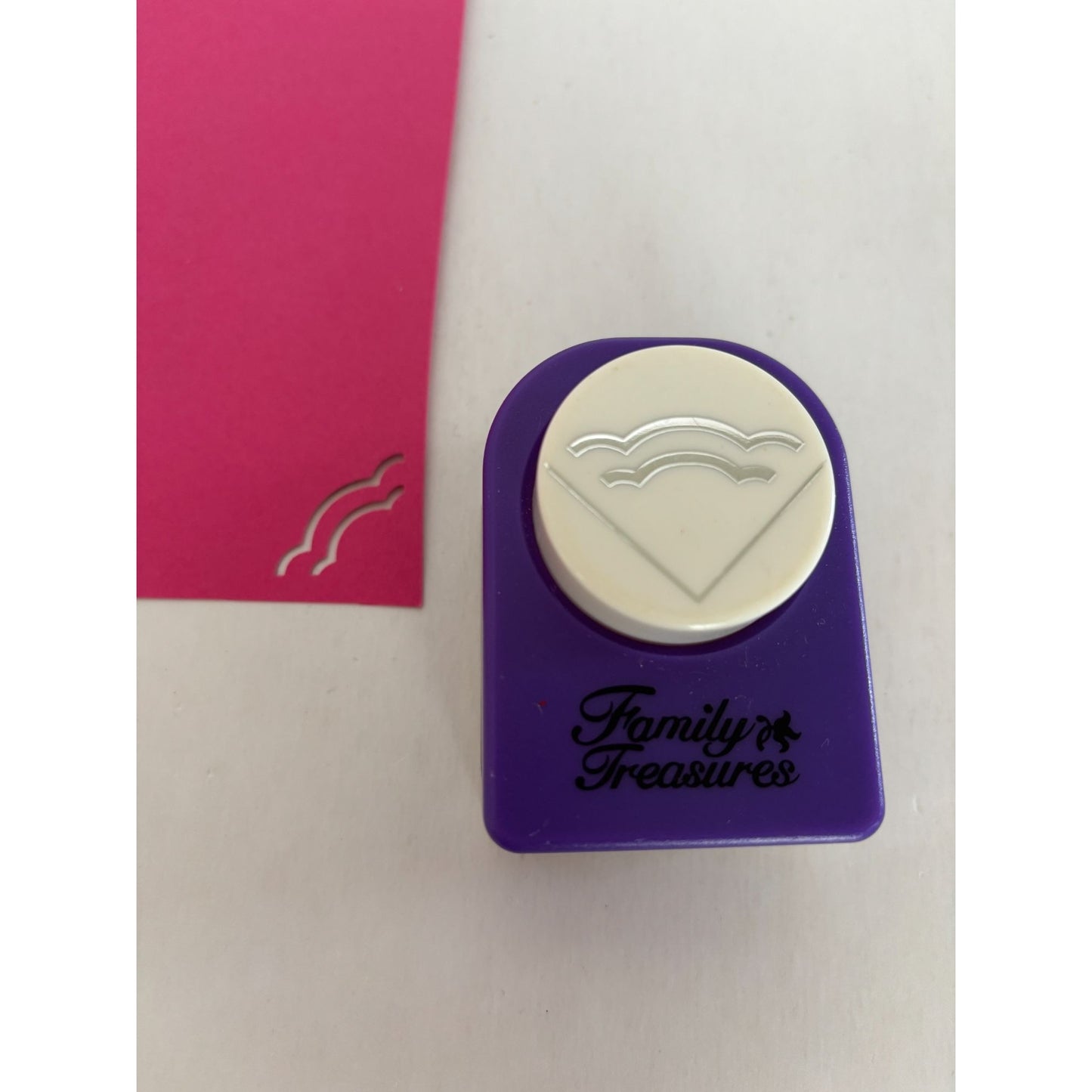 Family Treasures Paper Punch Corner Decorative Waves Card Making Scrapbooking