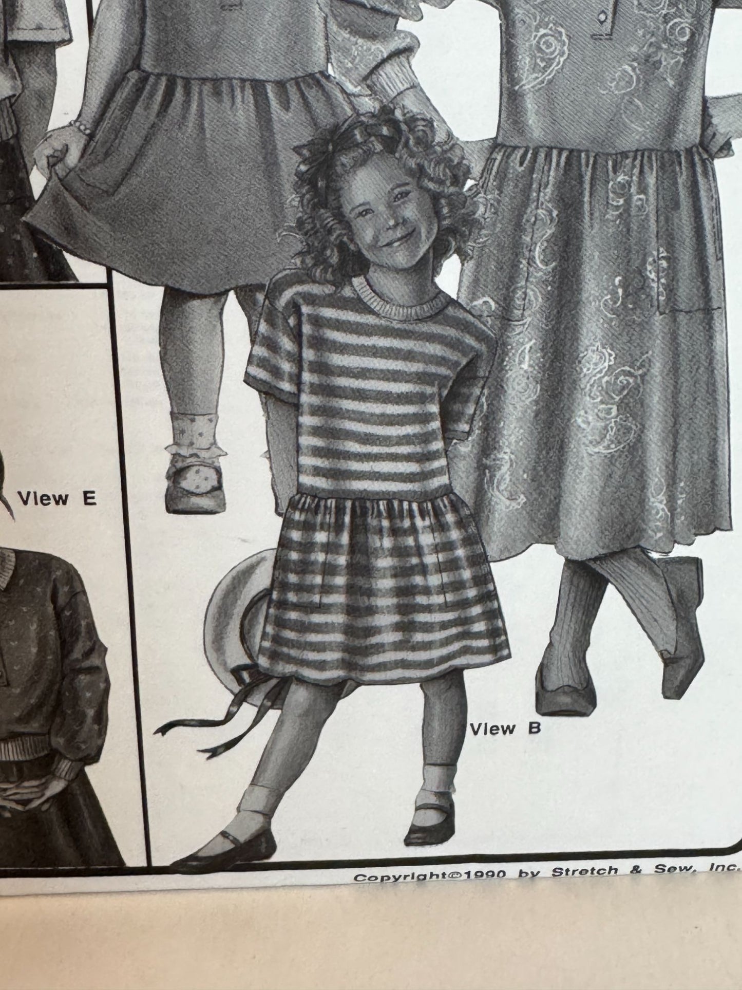 Stretch and Sew Sewing Pattern 952 Girls Skimmer Dresses and Tops Shirt 1990 UC