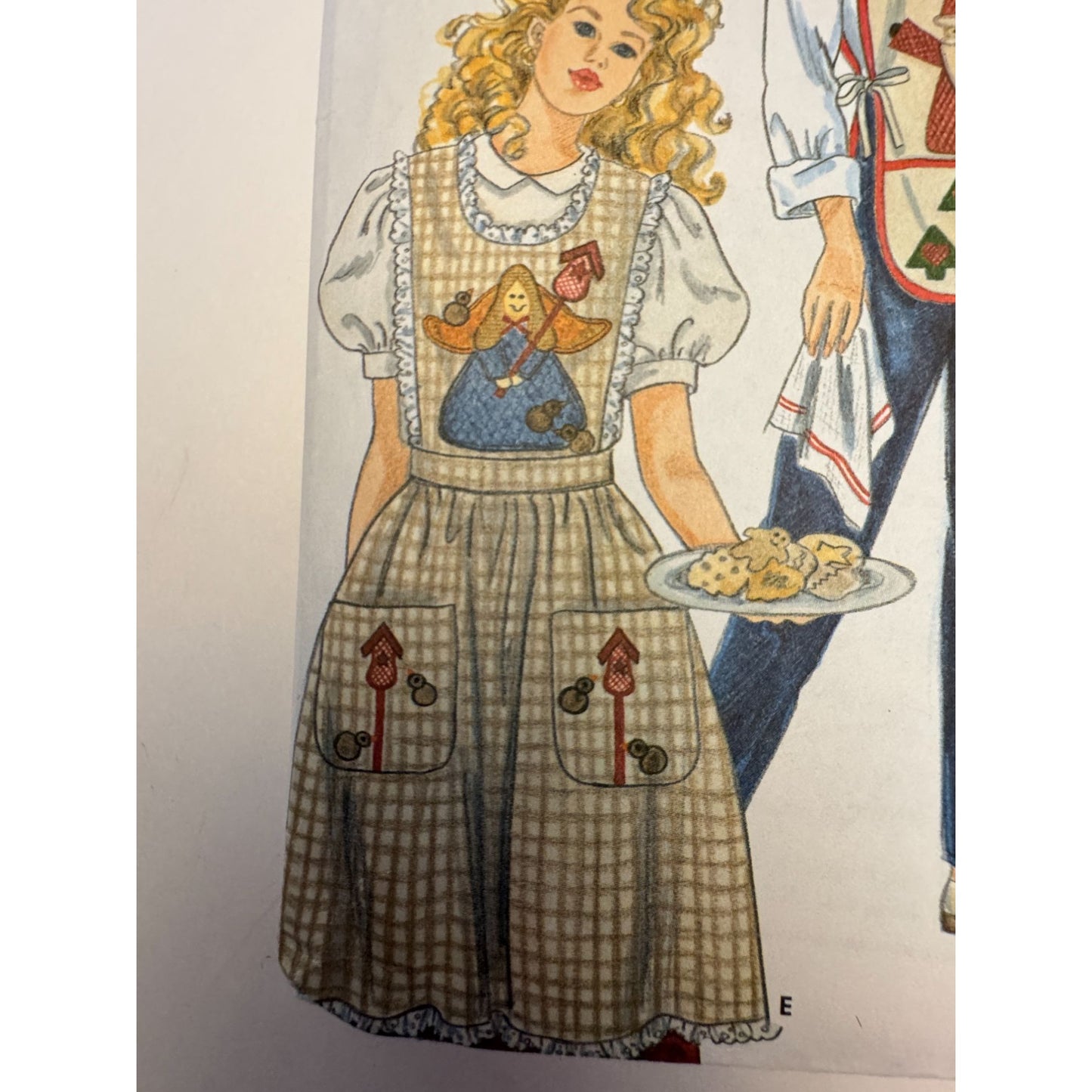 Simplicity Sewing Pattern 7889 Kitchen Apron Holiday Baking Patriotic Halloween Uncut Christmas Teacher