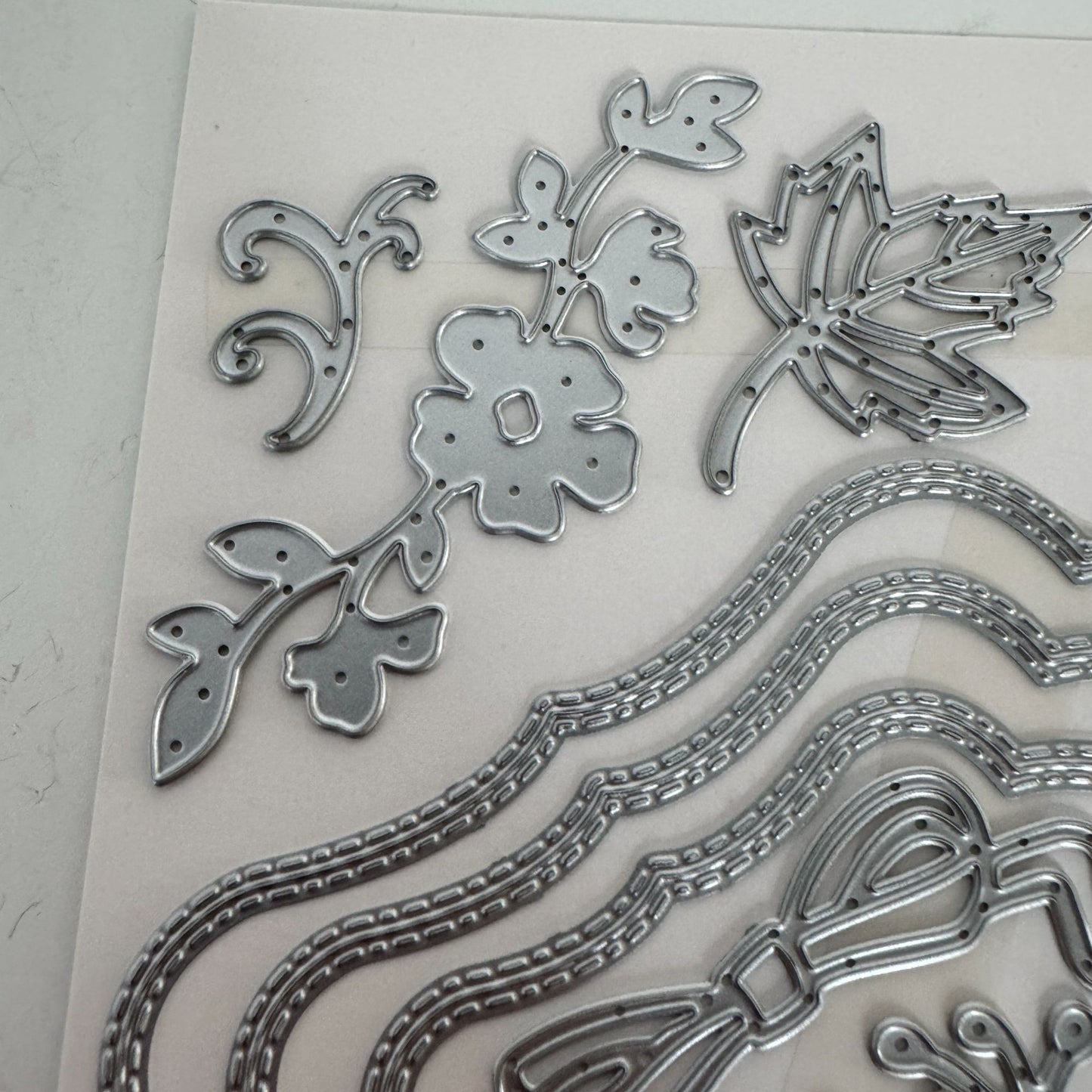 Sizzix Big Shot Stitched Seasons Framelits Dies Flowers Frames Leaf Stampin Up