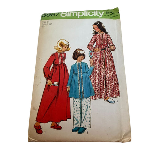 Simplicity Sewing Pattern 5997 Girls Robe Nightgown Pajamas 1970s Vintage 14 UC