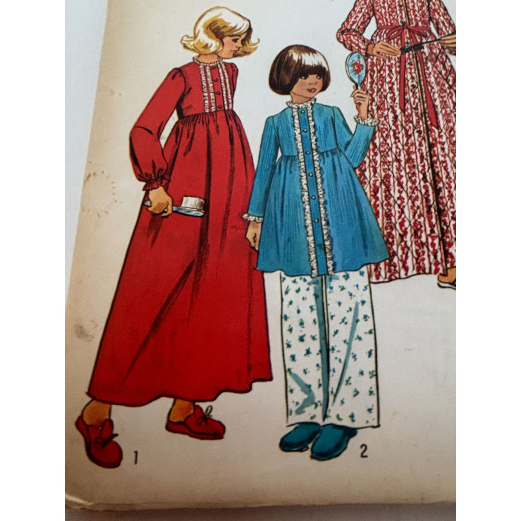 Simplicity Sewing Pattern 5997 Girls Robe Nightgown Pajamas 1970s Vintage 14 UC