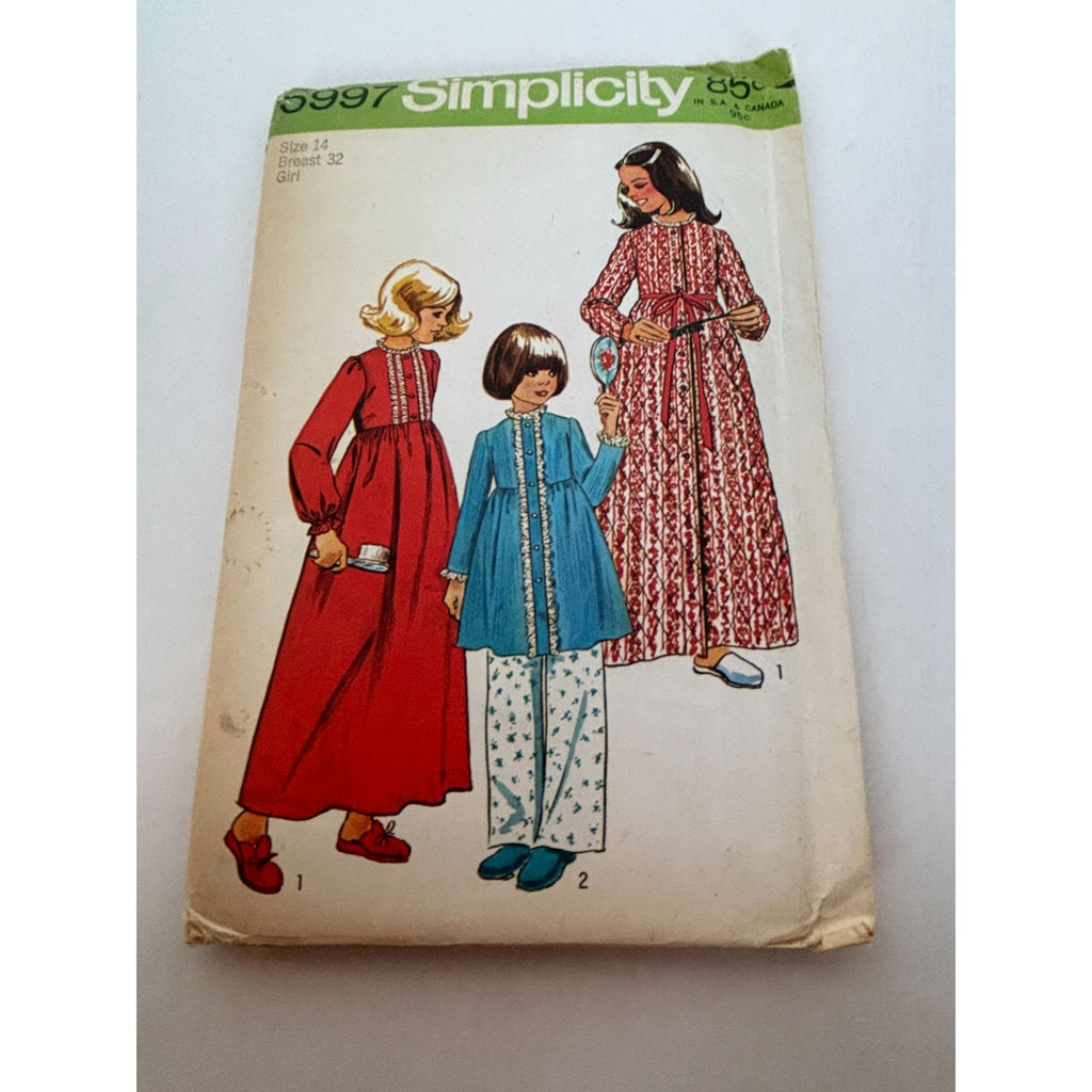 Simplicity Sewing Pattern 5997 Girls Robe Nightgown Pajamas 1970s Vintage 14 UC