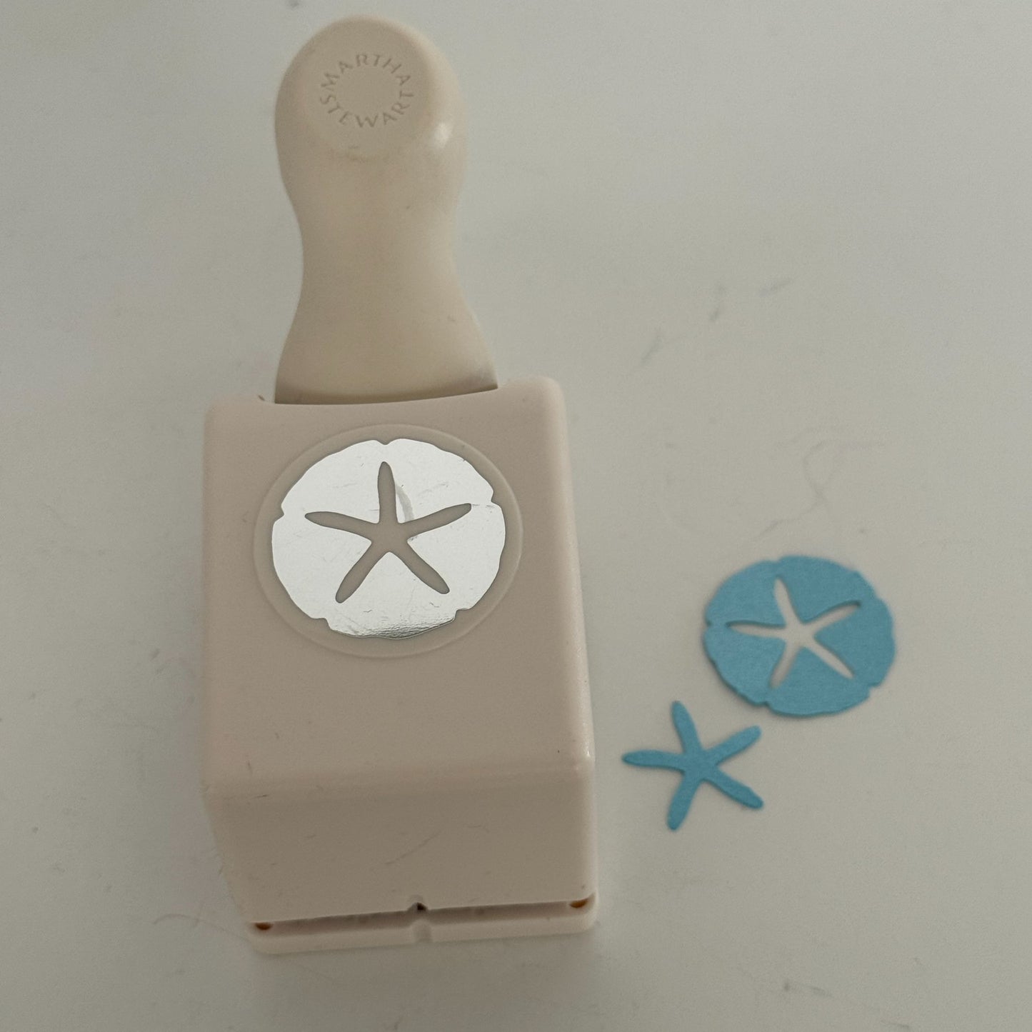 Martha Stewart Paper Punch Sand Dollar Craft Tool Card Making Scrapbooking Beach