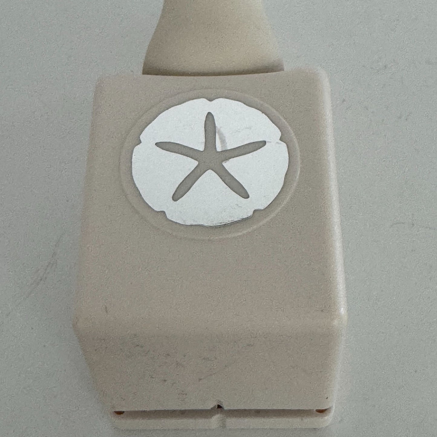 Martha Stewart Paper Punch Sand Dollar Craft Tool Card Making Scrapbooking Beach