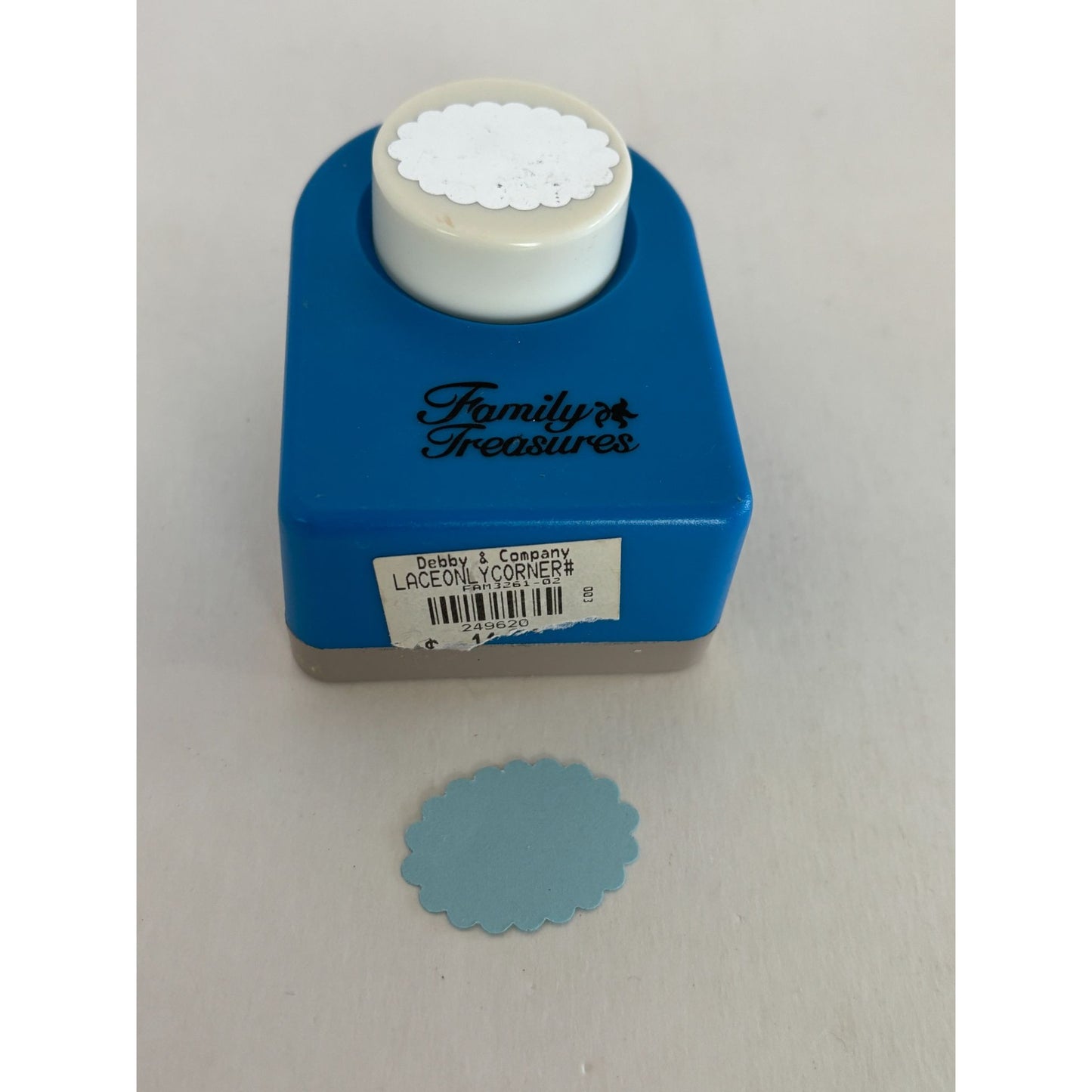 Family Treasures Paper Punch Scalloped Oval Shape Craft1.25 Inch Card Making Art