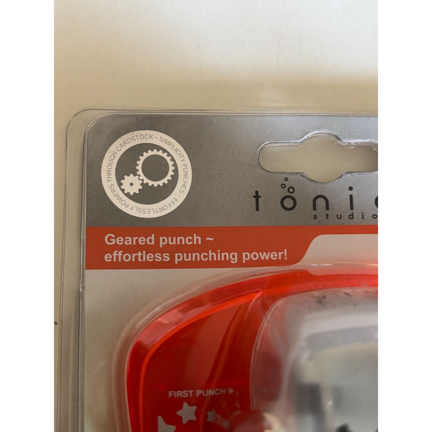 Tonic Studios Paper Punch Star Border Craft Cardmaking Simplicity Pattern Geared