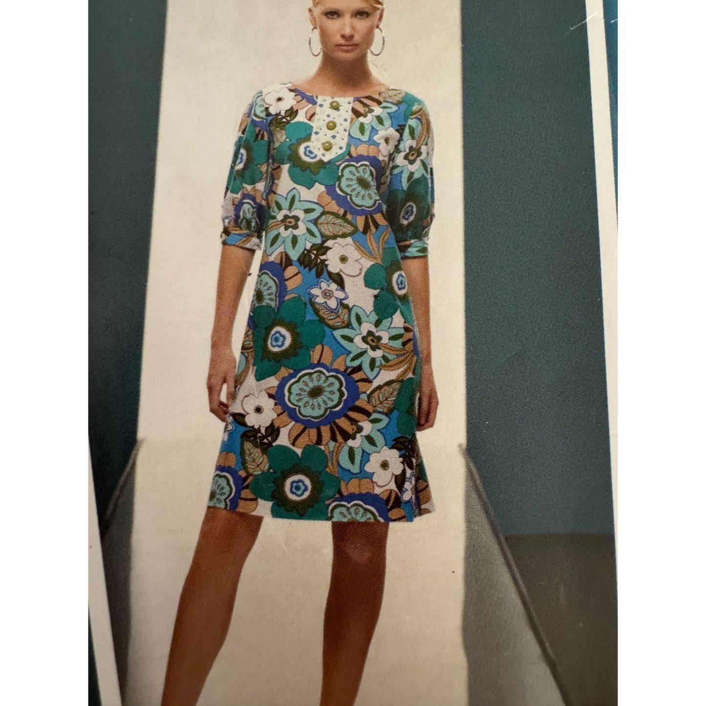 Simplicity Sewing Pattern 2995 Mod Shift Dress Retro Modern Project Runway 4-12