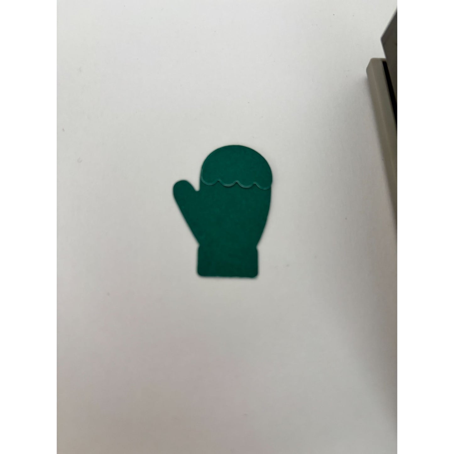 Stampin Up Paper Punch Mitten Builder Shape Christmas Cardmaking Mittens Holiday Craft Winter Scrapbooking