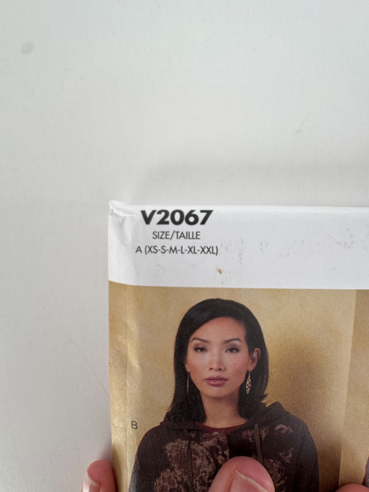 Vogue Sewing Pattern V2067 Knit Top and Hooded Jacket Sizes Round Neck 4-26 UC