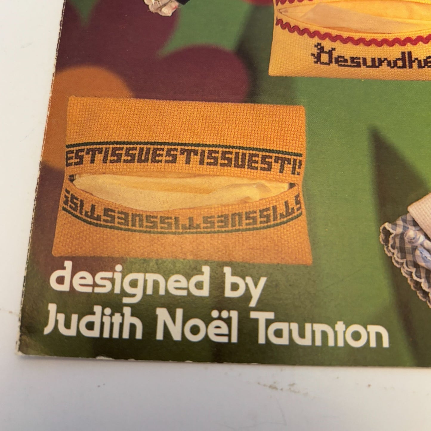 Leisure Arts Cross Stitch Patterns Leaflet 233 Purse Size Tissue Covers Get Well